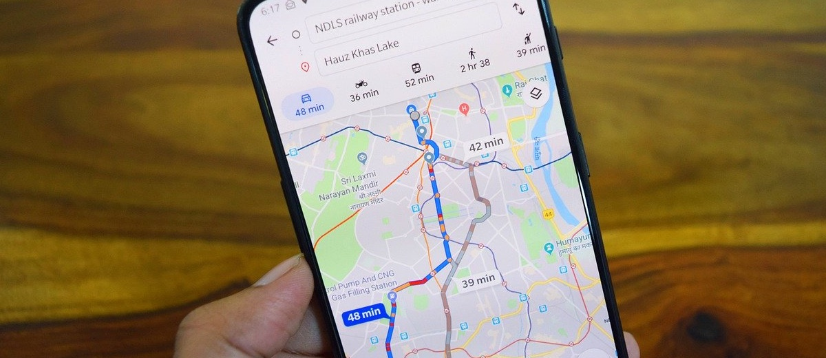 Google Maps позволит принимать платежи за парковку и покажет светофоры