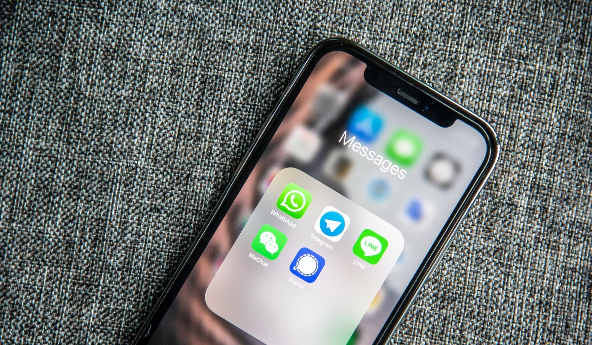 Процесс переписки в любом мессенджере дает ощущение полной конфиденциальности