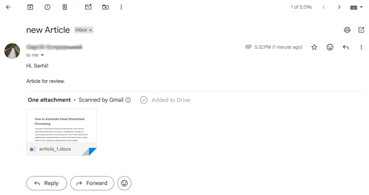 Correo electrónico de Gmail con archivo adjunto