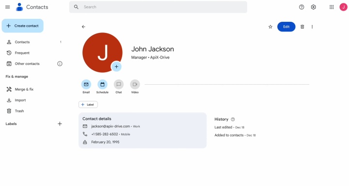 Контакт пользователя в Google Contacts
